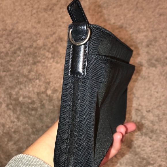 BLACK COACH WRISLET/CLUTCH - Picture 3 of 7